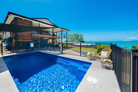 Airlie Oasis - Kawana Tourism 2