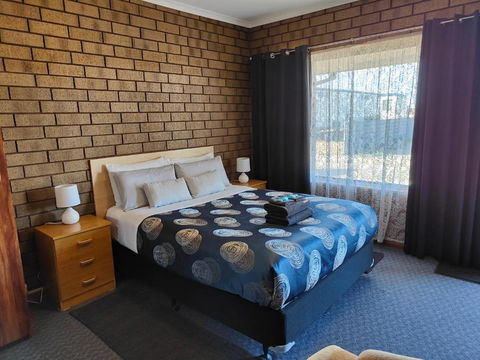 Airport Whyalla Motel - Kawana Tourism 0
