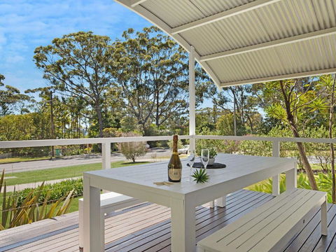 Akarana Beach House By Jervis Bay Rentals - Kawana Tourism 1