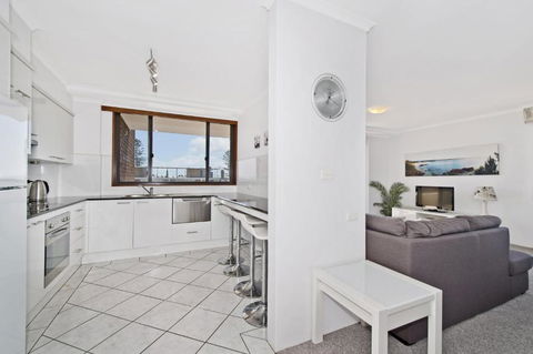 Akuna 18 6 Joffre Street - Kawana Tourism 2