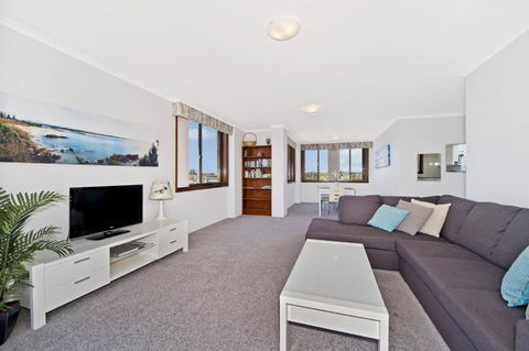 Akuna 18 6 Joffre Street - Kawana Tourism 3