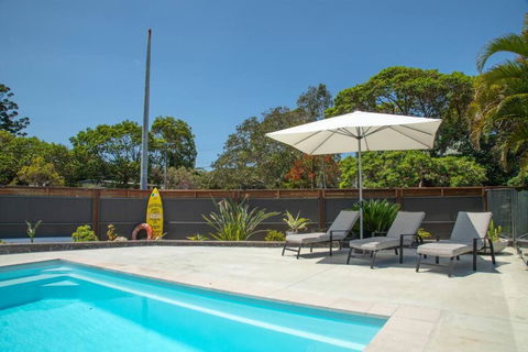 Al Fresco Residence In The Heart Of Point Lookout! - Kawana Tourism 1