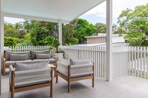 AL Sole - 4 Bedrooms - Pool - Location - Kawana Tourism 4