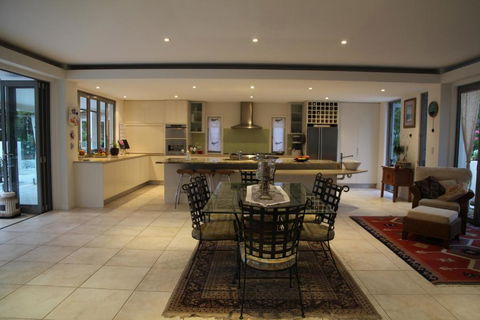 Alaya Verde Bed & Breakfast - Kawana Tourism 2