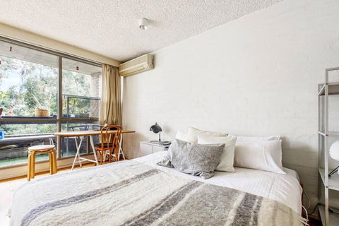 Albert Park Hideaway - A Peaceful Leafy Locale - Kawana Tourism 3