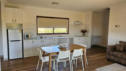 Albion On Swan - Kawana Tourism 3