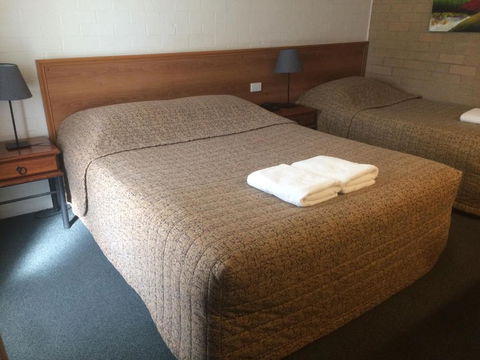 Alexander Motor Inn - Kawana Tourism 0