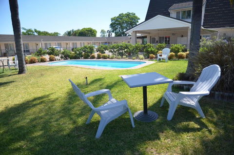 Alexander Motor Inn - Kawana Tourism 1
