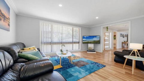 Alka Beach House - Kawana Tourism 3