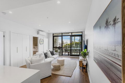 Alkira Luxe - 100m To Shops - Sleeps 4 - Kawana Tourism 1