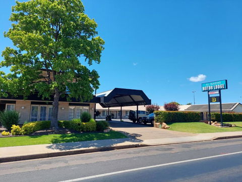 All Seasons Motor Lodge - Kawana Tourism 0