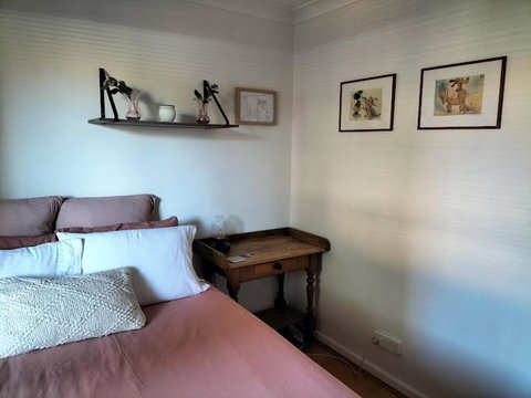 All The Comforts By The Lake - Kawana Tourism 1