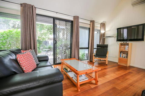 Allambie Cottages - Villa 2 - Kawana Tourism 0