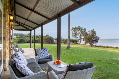 Allandale I Private Properties - Kawana Tourism 2
