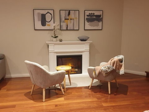 Alleura House Serene Bushland 4BR Families Groups - Kawana Tourism 1