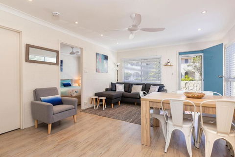 Aloha At Blueys - Kawana Tourism 0