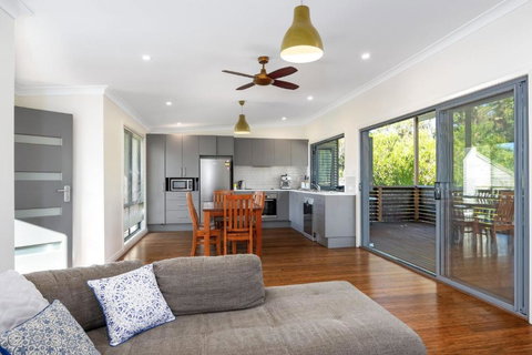 Aloha Kioloa - Kawana Tourism 2