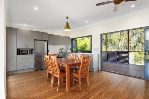 Aloha Kioloa - Kawana Tourism 3