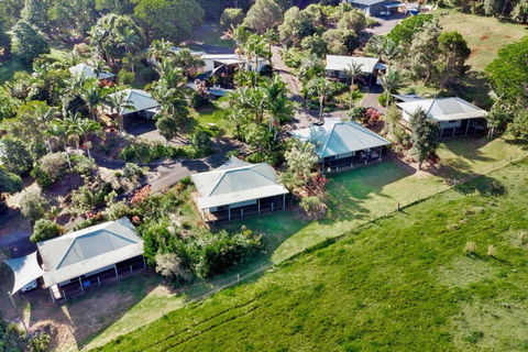 Alstonville Country Cottages - Kawana Tourism 1
