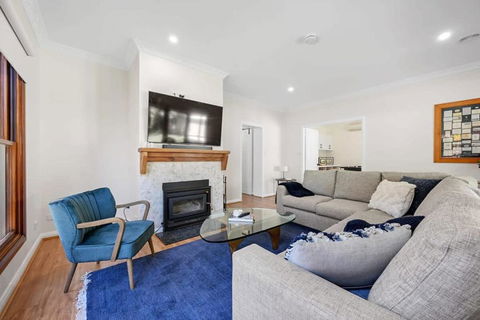 Amarde - Contemporary Heritage Fusion, Fireplace - Kawana Tourism 1