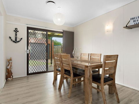 Amaroo By The Bay - Kawana Tourism 4