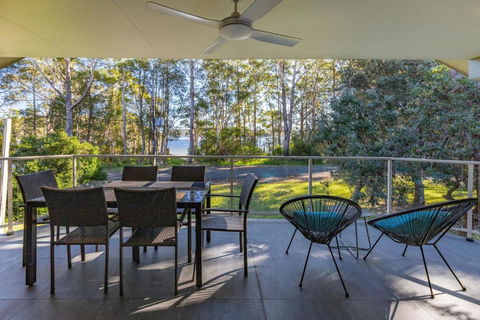 Amaroo Sunset Lodge - Kawana Tourism 3