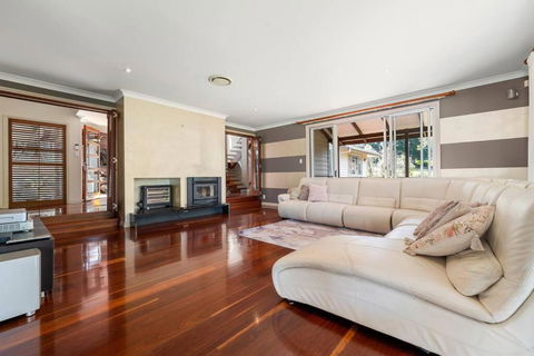 Amazing Acreage Style Living - Kawana Tourism 1