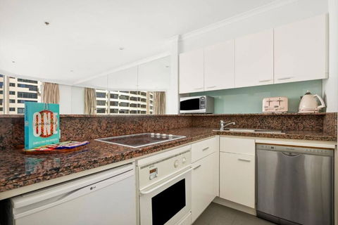 Amazing Sydney Apartment With Pool, Gym And Sauna - Kawana Tourism 3