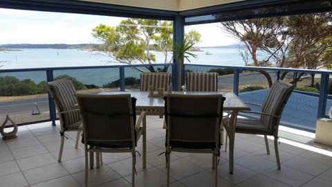 Ambience Apartments Penthouse - Kawana Tourism 0