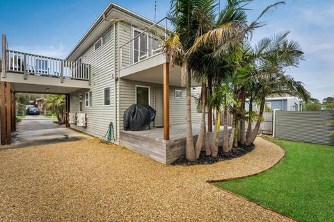 Amongst The Palms Inverloch - Kawana Tourism 0