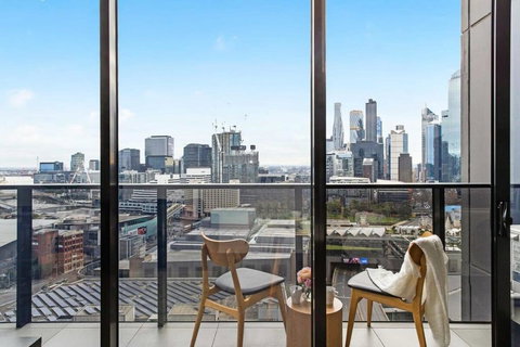 An Amazing 2BR Apt With City Views In Southbank - Kawana Tourism 2