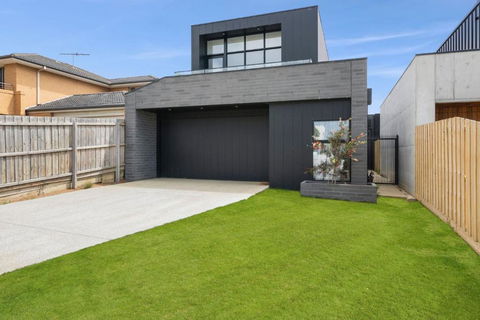 Anderson Prime Location - Kawana Tourism 1