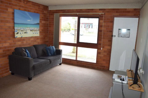 Anglers Lodge 4 - Bring Your Own Linen - Kawana Tourism 3