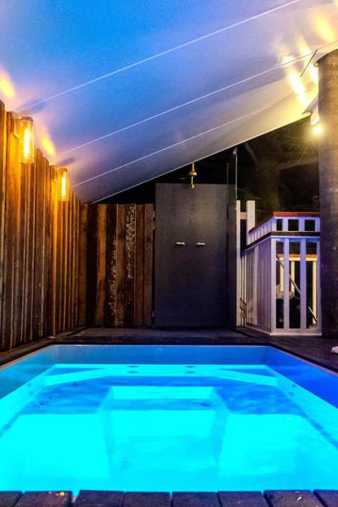 Anna Bay Beach House With Plunge Pool, Air Hockey, PS4, Close To Shops - Kawana Tourism 2