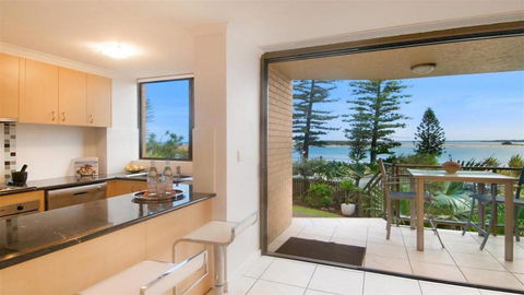 Allamanda U2 Awesome Location - Kawana Tourism 0