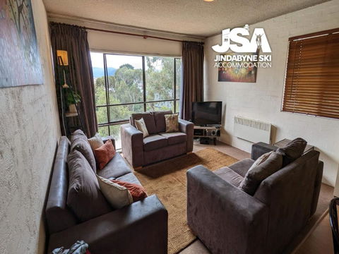 Alpine Mountain View Kirwan 48 - Kawana Tourism 0