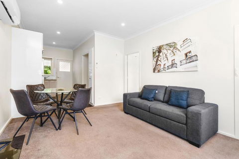 Altus Wagga Apartments - Kawana Tourism 3