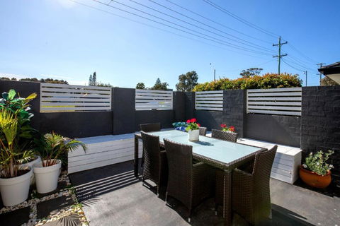 Alkira - Pet Friendly - 4 Mins Walk To Beach - Kawana Tourism 2