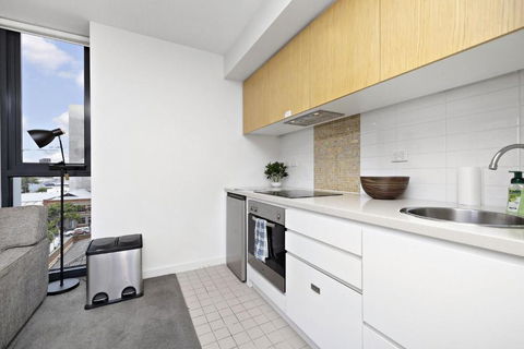 Aster - The Metropolitan Hideaway - Kawana Tourism 4