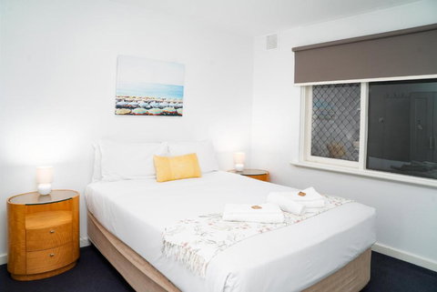 Apartment 15 Burswood - Kawana Tourism 2