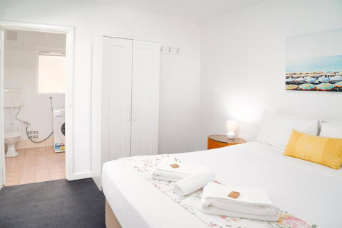 Apartment 15 Burswood - Kawana Tourism 3