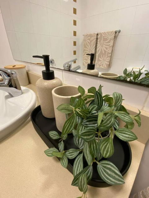 Apartment In Chiswick With Pool, Sauna & Gym - Kawana Tourism 1