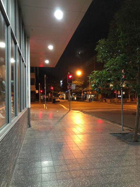 Apartment In Parramatta - Kawana Tourism 1