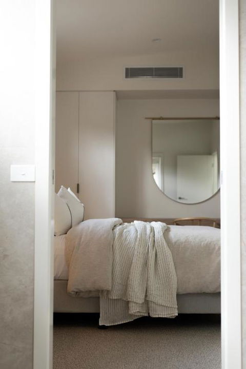 Apartment Two - Apartments On Gavan - Kawana Tourism 4