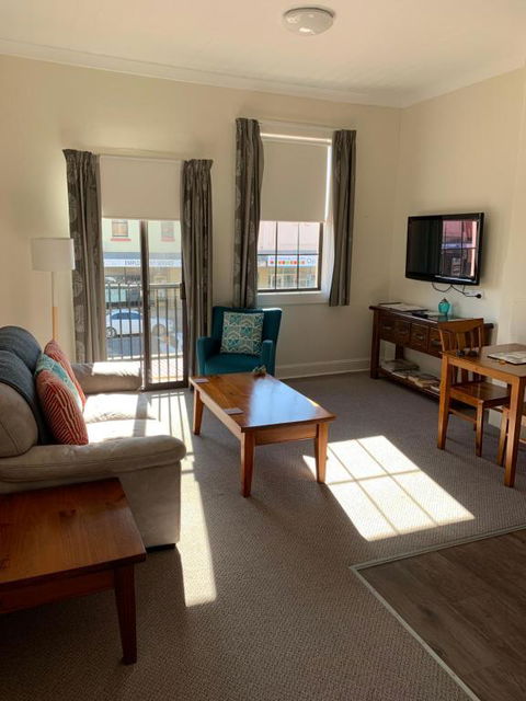 Apartments On Grey - Kawana Tourism 3