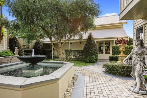 Apollo Bay Guesthouse - Kawana Tourism 0