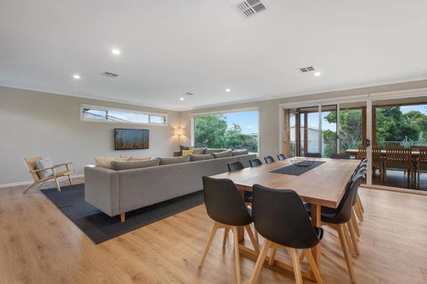 Apollo Grand - Kawana Tourism 3