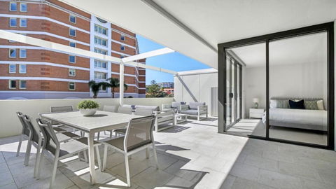 Apollo Short Walk To Beach Accom Holidays - Kawana Tourism 0