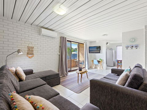Apollo Unit 28 Ground Floor - Kawana Tourism 0