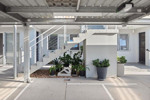 Applecross Riverside Apt - Kawana Tourism 3